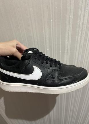 Кроссовки nike женские