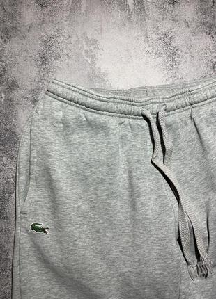 Спортивные штаны lacoste