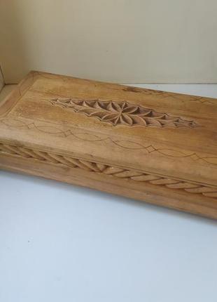 Деревянная резная шкатулка для украшений