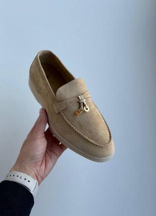 Лофери в стилі loro piana