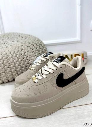 ▪️женские массивные кроссовки сникерсы в стиле nike air forse 1 бежевые высокая танкетка платформа осень весна