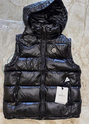 Жилет безрукавка moncler