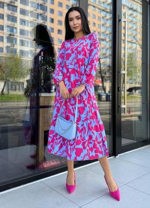 Блакитна рожева жіноча сукня міді в квітковий принт оверсайз вільного крою жіноча прогулянкова ніжна довга сукня в квіти1 фото