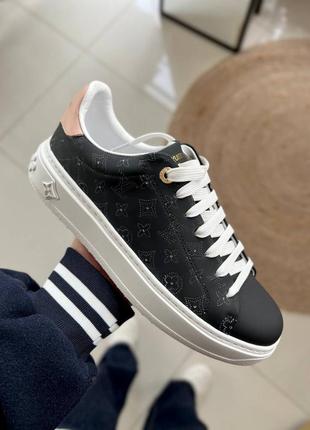 Кроссовки lv