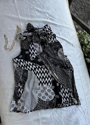 Топ sinequanone з бантом