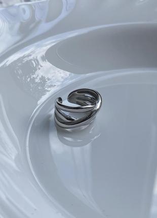 Сріблястий масивний перстень, кільце
