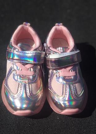 Кроссовки для девочки