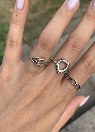 Набір каблучок срібні каблучки в геометричному стилі