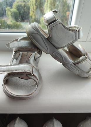 Босоніжки на дівчинку 32 розміру 20,5 см