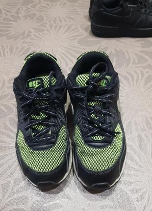 Продам кроссовки