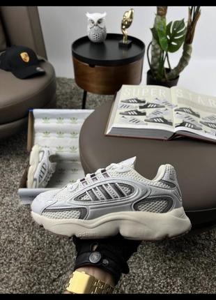 Жіночі кросівки adidas originals ozmillen white gray beige