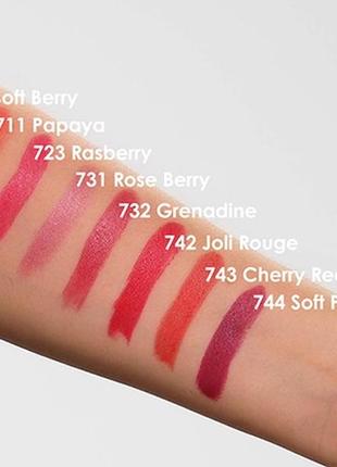 Помада для губ clarins 732 joli rouge satin lipstick     grenadine9 фото