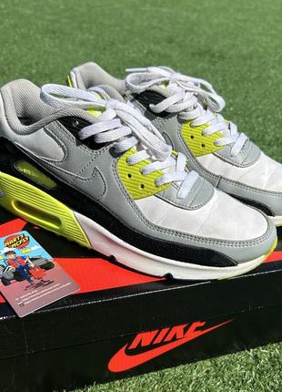 Женские кожаные кроссовки для города nike air max 90 gs volt7 фото