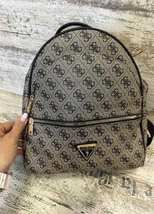 Рюкзак guess