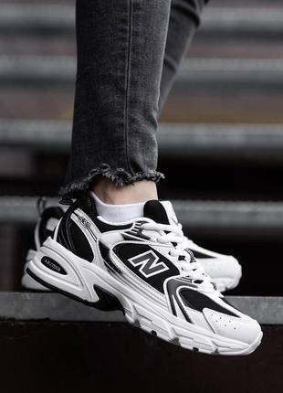 Женские кроссовки new balance