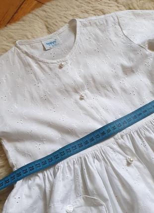Белое детское платье из прошвы (ришелье)5 фото
