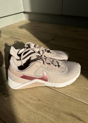 Кроссовки nike