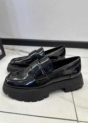 Лоферы zara 39р