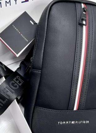 Сумка от tommy hilfiger