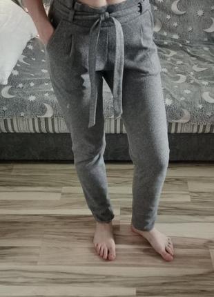 Серые брюки🩶
