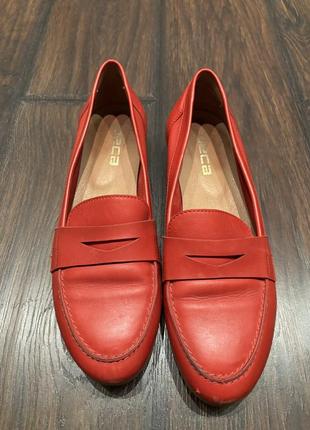 37 р. шкіряні лофери жіночі червоні