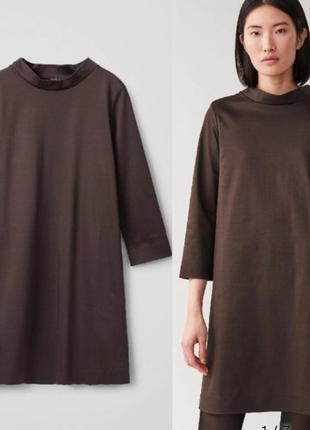 Гладкое платье с воротником-стойкой коричневого цвета cos, 170/92 cm