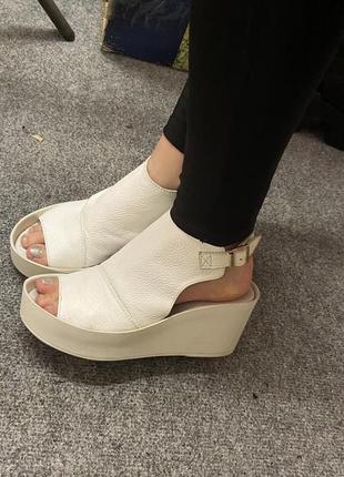 Белые босоножки на платформе 37 размер эко кожа