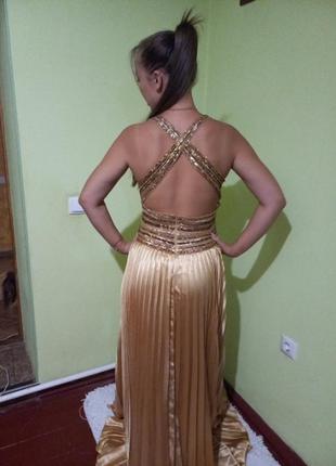 Длинное нарядное вечернее платье