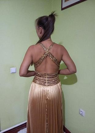 Длинное нарядное вечернее платье