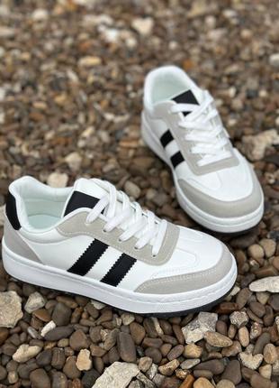 Жіночі стильні кеди