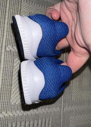 Кросівки фірмові легеньки оригінал adidas 21 розмір3 фото