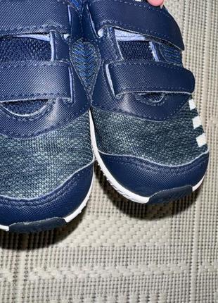 Кросівки фірмові легеньки оригінал adidas 21 розмір2 фото