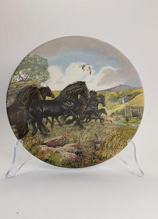 Декоративная тарелка "dales ponies" 1990р