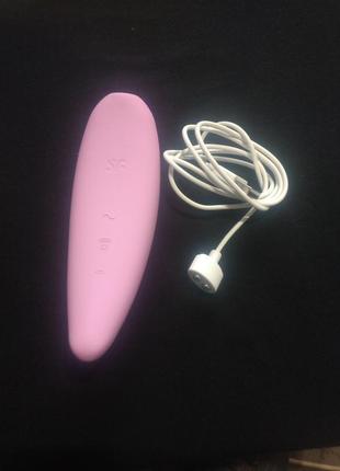 Вакуумний смартстимулятор satisfyer curvy 3+ 4