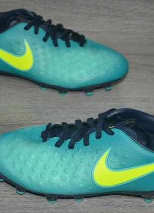 Продам кроссовки для футбола фрирма nike magista opus ii.