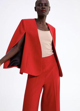 Яркий красный жакет / блейзер с разрезами zara
