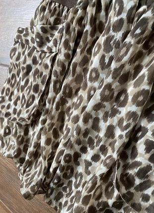 Шифоновая леопардовая юбка на резинке с карманами7 фото