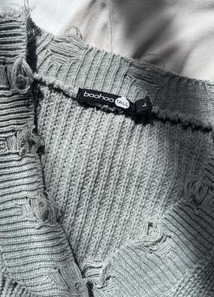 Серый рваный свитер boohoo4 фото