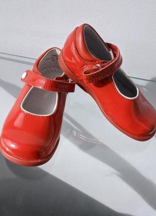 В наявності туфельки для дівчинки 18р start-riteангл