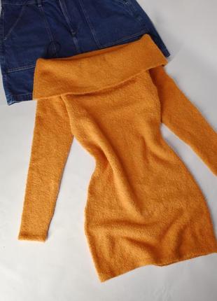 Оранжевое теплое платье с открытыми плечами h&amp;m s3 фото