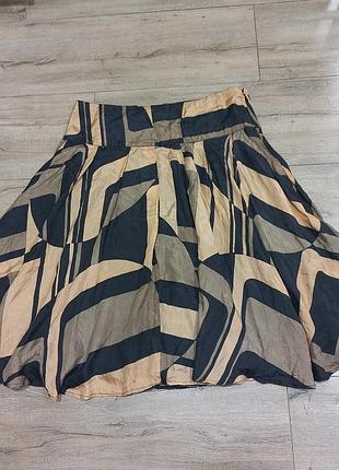 Шелковая юбка с карманами