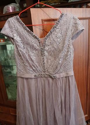 Святкова сукня , я к нова