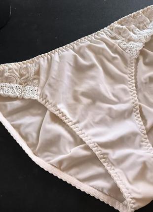 Нежные женские трусики пудрового оттенка, р.44/46