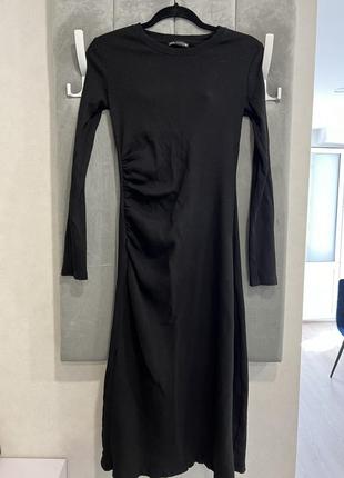 Довга сукня чорна трикотажна рубчик zara длинное платье m l s с м л