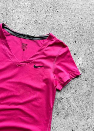 Nike pro women’s short sleeve sport pink t-shirt v-neck logo swoosh жіноча, спортивна футболка4 фото