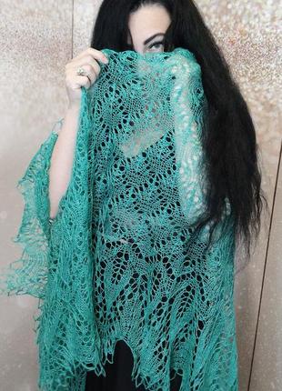 Ажурная вязаная шаль из мериноса и шелка
