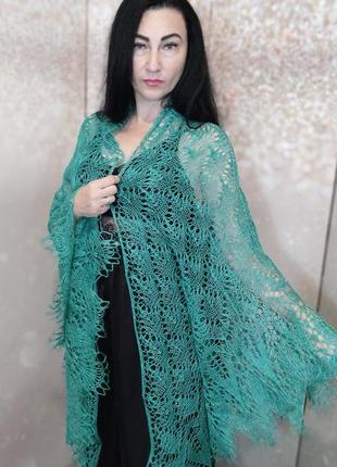 Ажурная вязаная шаль из мериноса и шелка