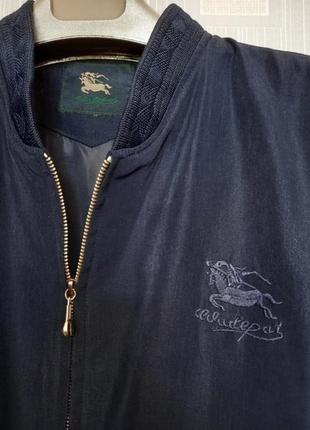 Мужская ветровка синего цвета