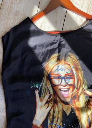 Футболка з принтом в стилі zara