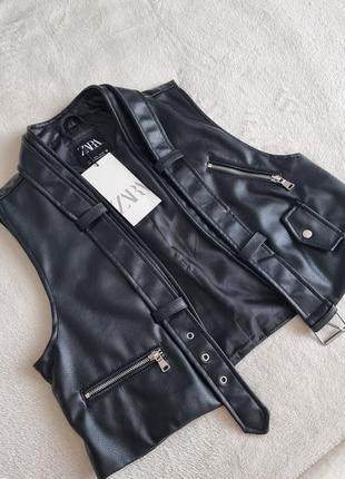 Жилетка zara